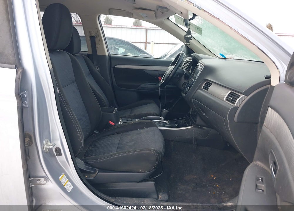 2017 MITSUBISHI OUTLANDER SE VIN: JA4AD3A34HZ028498