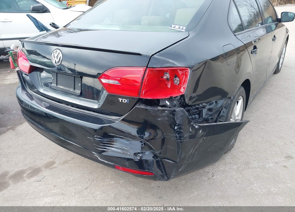 2012 VOLKSWAGEN JETTA 2.0L TDI VIN: 3VWLL7AJXCM073394