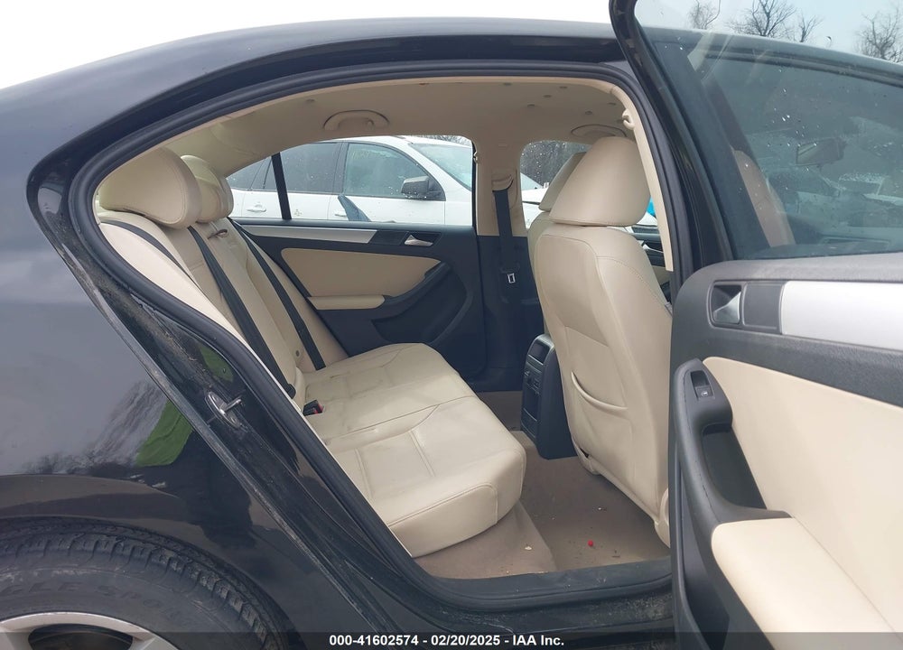 2012 VOLKSWAGEN JETTA 2.0L TDI VIN: 3VWLL7AJXCM073394