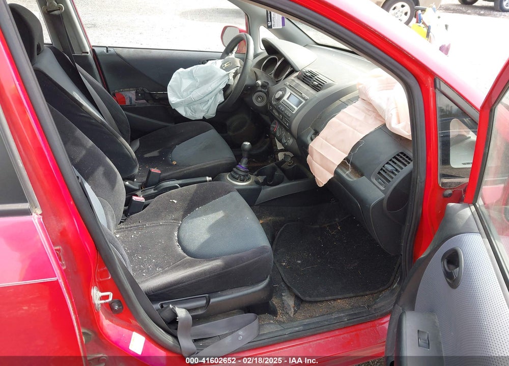 2008 HONDA FIT VIN: JHMGD37438S066568