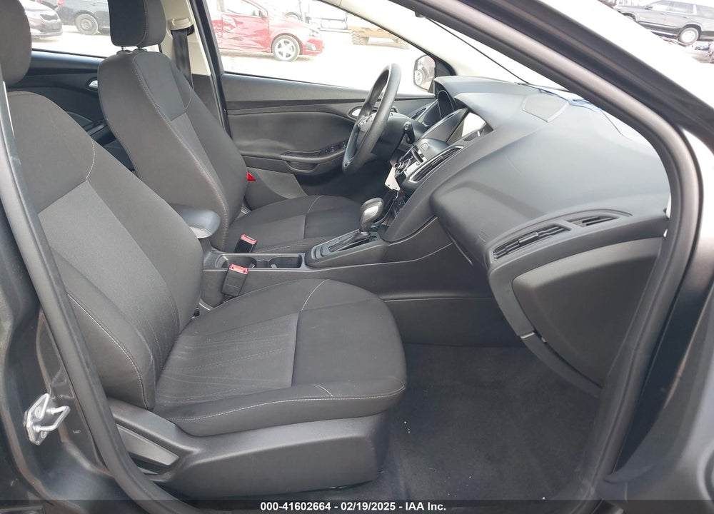 2017 FORD FOCUS VIN: 1FADP3M21HL337948