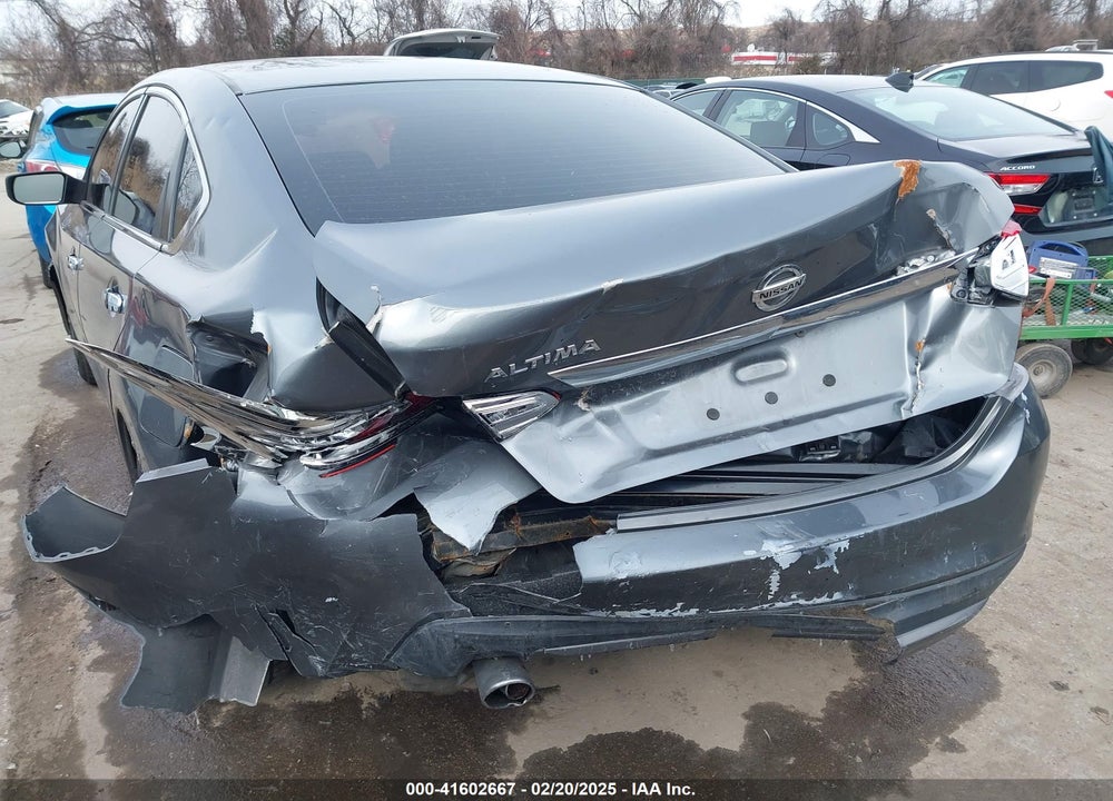2017 NISSAN ALTIMA VIN: 1N4AL3AP3HN364880