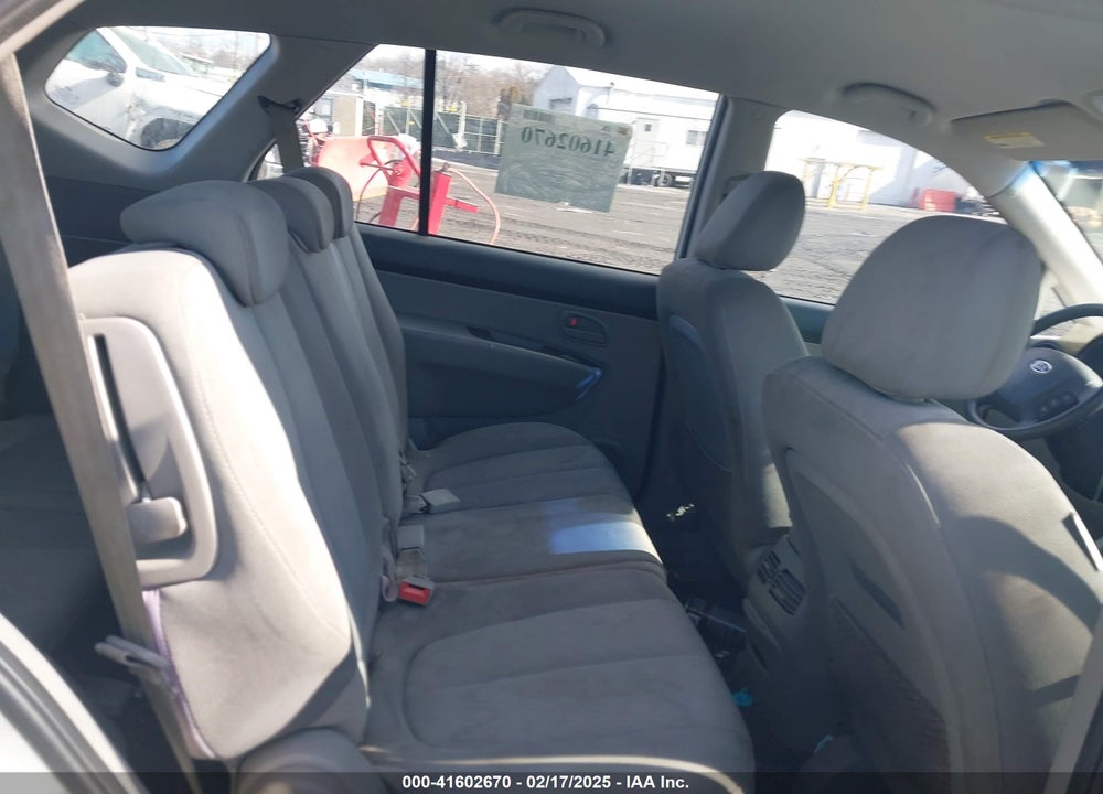 2008 KIA RONDO LX V6 VIN: KNAFG526187171280
