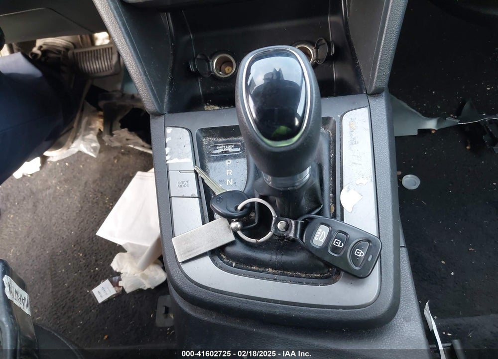 2020 HYUNDAI ELANTRA VIN: 5NPD84LF5LH531929