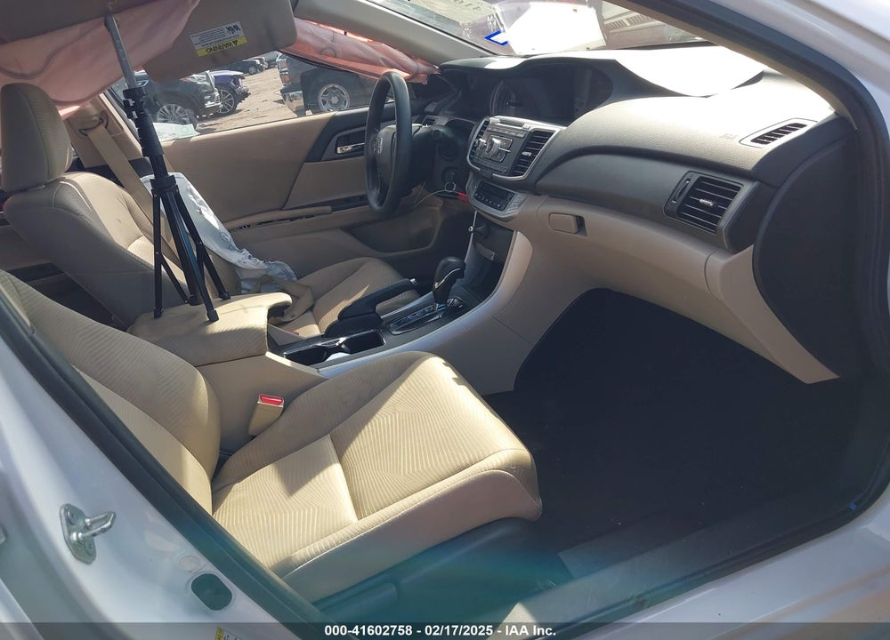 2014 HONDA ACCORD VIN: 1HGCR2F38EA182260