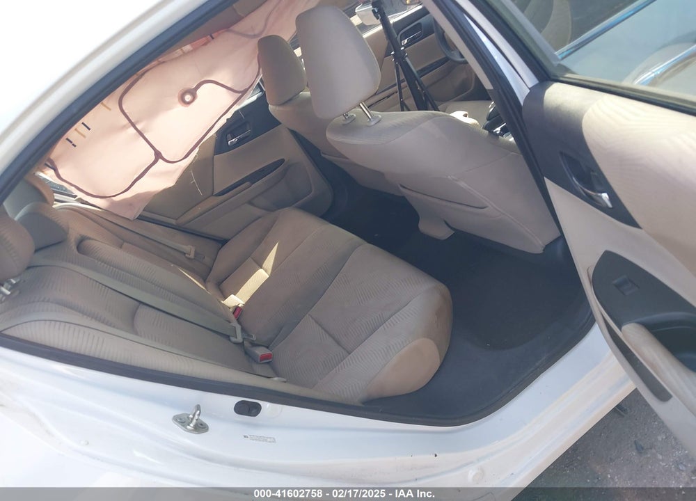 2014 HONDA ACCORD VIN: 1HGCR2F38EA182260