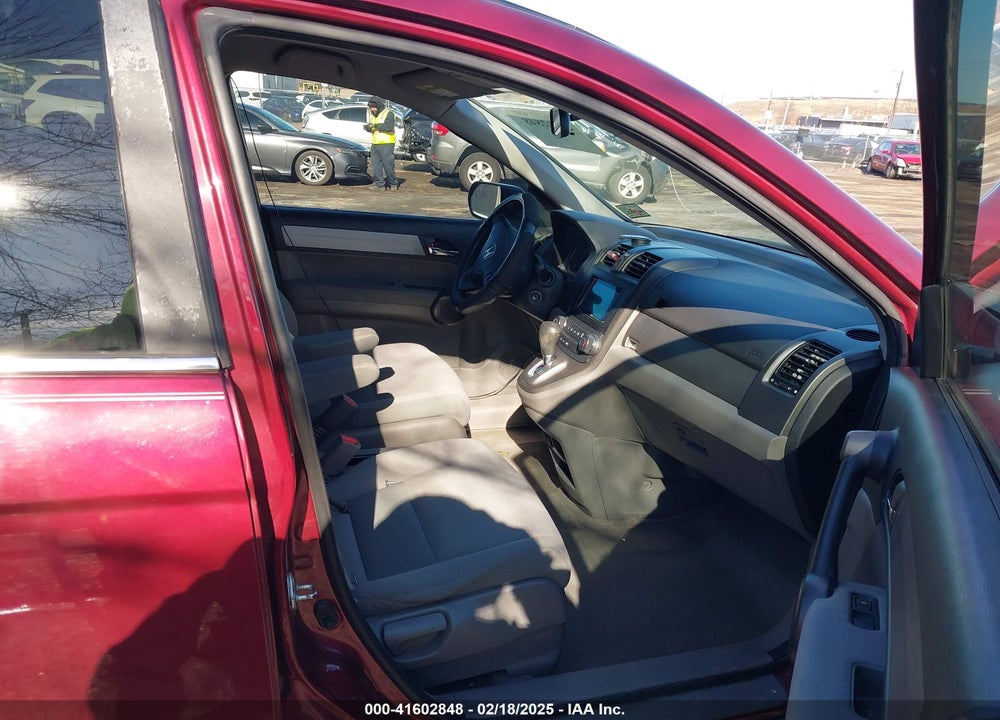 2011 HONDA CR-V LX VIN: 5J6RE3H3XBL059027