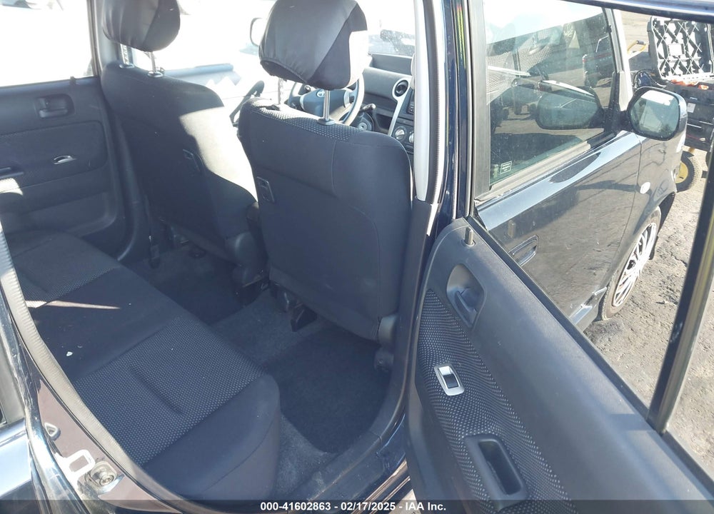 2006 SCION XB VIN: JTLKT324964030444