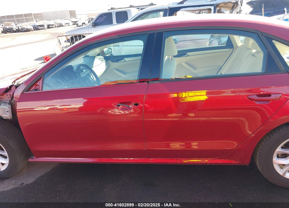 2018 VOLKSWAGEN PASSAT VIN: 1VWAA7A30JC023214