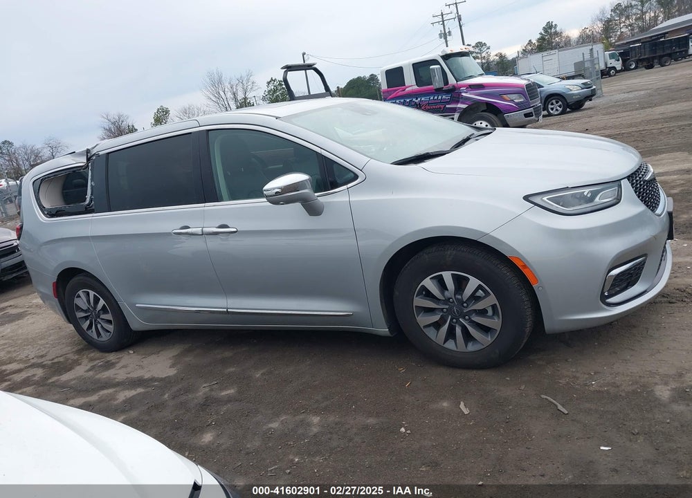 2022 CHRYSLER PACIFICA HYBRID LIMITED VIN: 2C4RC1S74NR236324