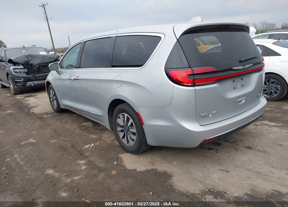 2022 CHRYSLER PACIFICA HYBRID LIMITED VIN: 2C4RC1S74NR236324
