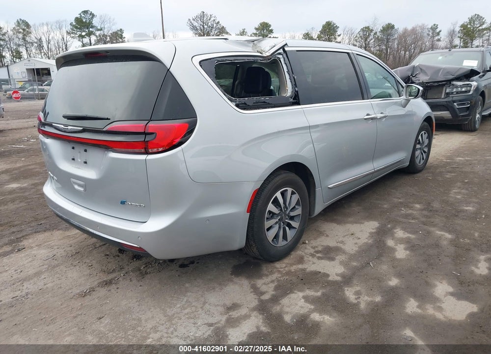 2022 CHRYSLER PACIFICA HYBRID LIMITED VIN: 2C4RC1S74NR236324