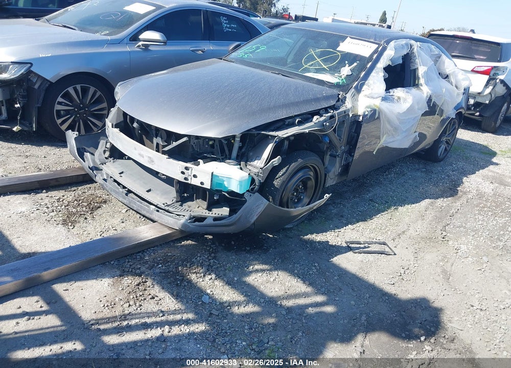 2016 LEXUS IS 200T VIN: JTHBA1D2XG5022820