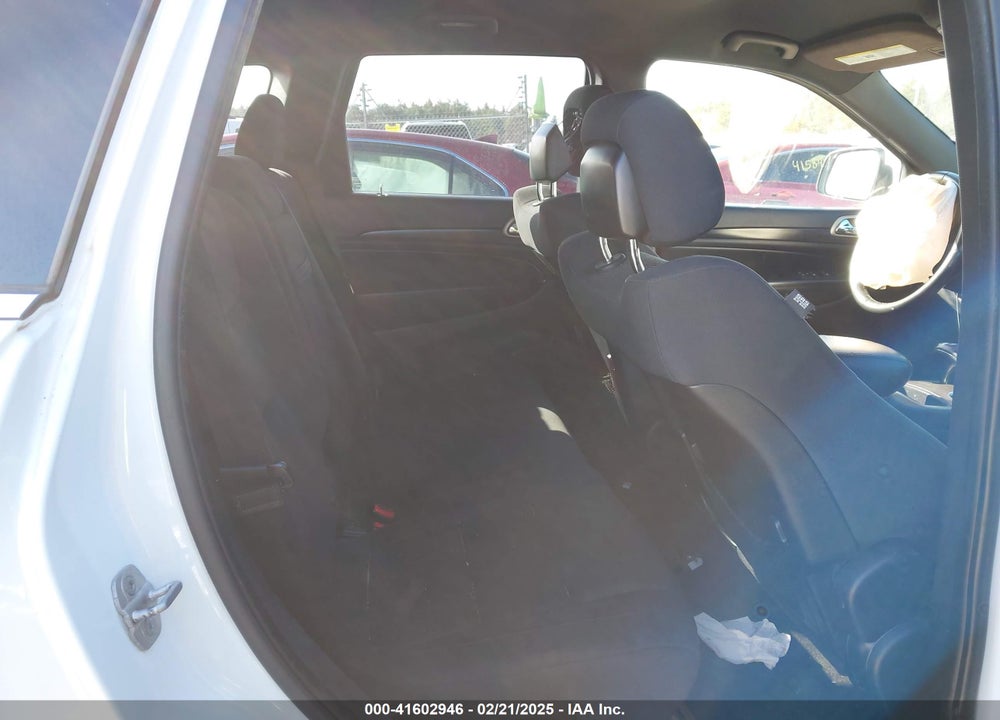 2014 JEEP GRAND CHEROKEE LAREDO VIN: 1C4RJEAG6EC133655