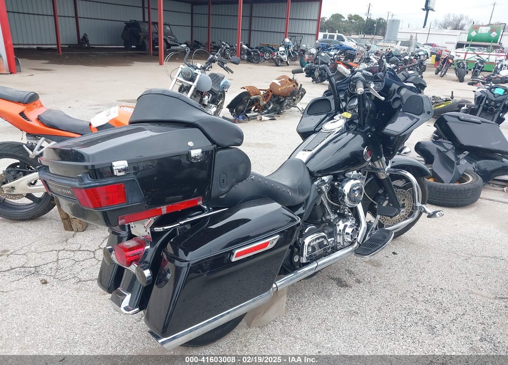 2002 HARLEY-DAVIDSON FLHTCUI VIN: 1HD1FCW152Y611388