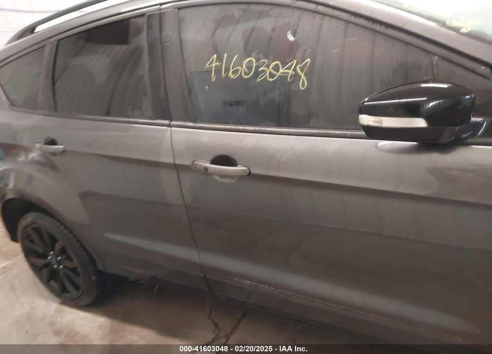 2017 FORD ESCAPE TITANIUM VIN: 1FMCU9J9XHUB00707