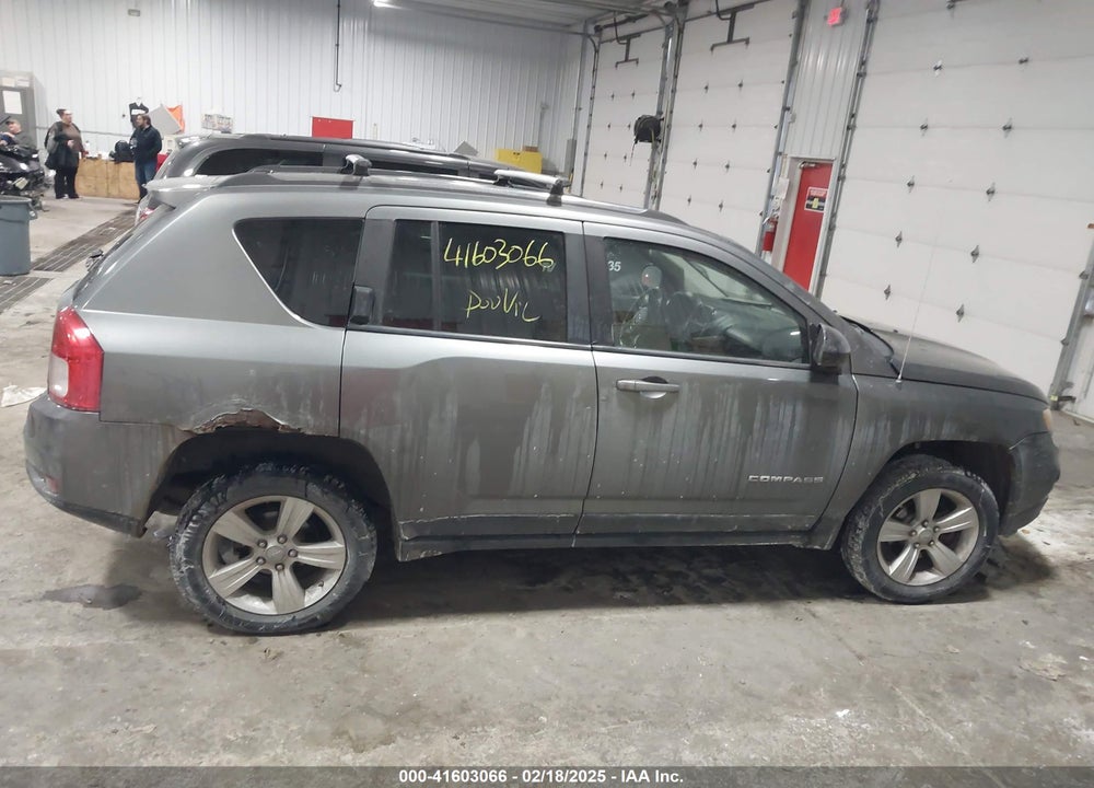 2011 JEEP COMPASS VIN: 1J4NF1FB8BD239417