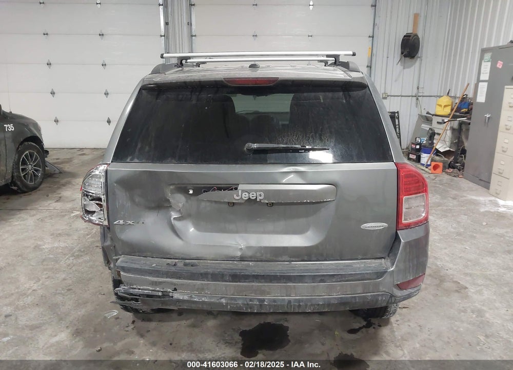 2011 JEEP COMPASS VIN: 1J4NF1FB8BD239417