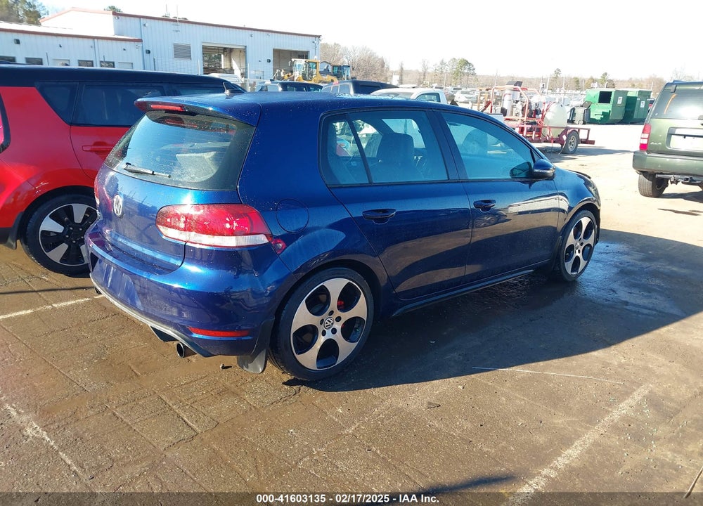 2011 VOLKSWAGEN GTI VIN: WVWGD7AJ7BW273794