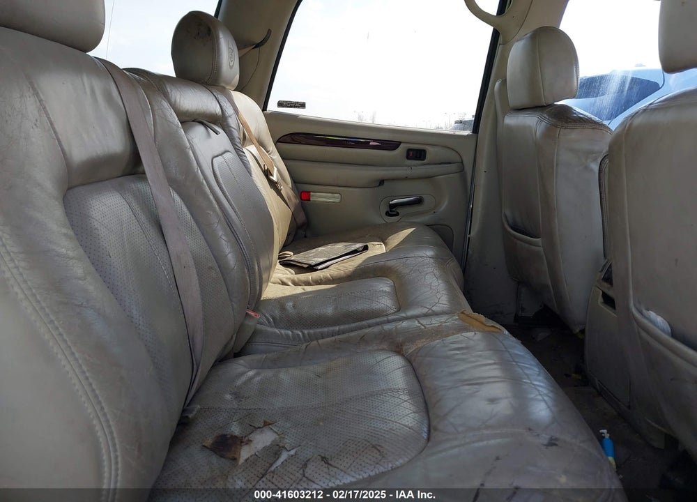 2002 CADILLAC ESCALADE STANDARD VIN: 1GYEC63T02R265287
