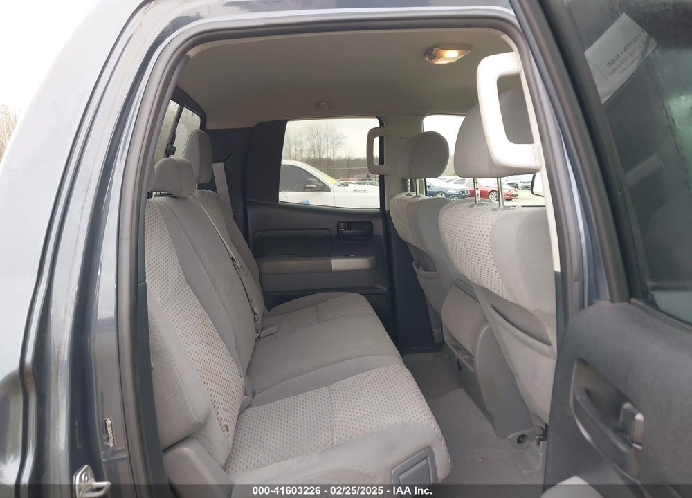 2007 TOYOTA TUNDRA SR5 5.7L V8 VIN: 5TBBV541X7S454086