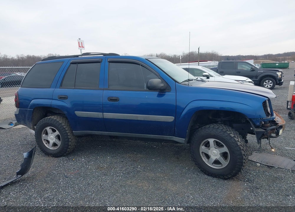 2005 CHEVROLET TRAILBLAZER VIN: 1GNDT13S752147298