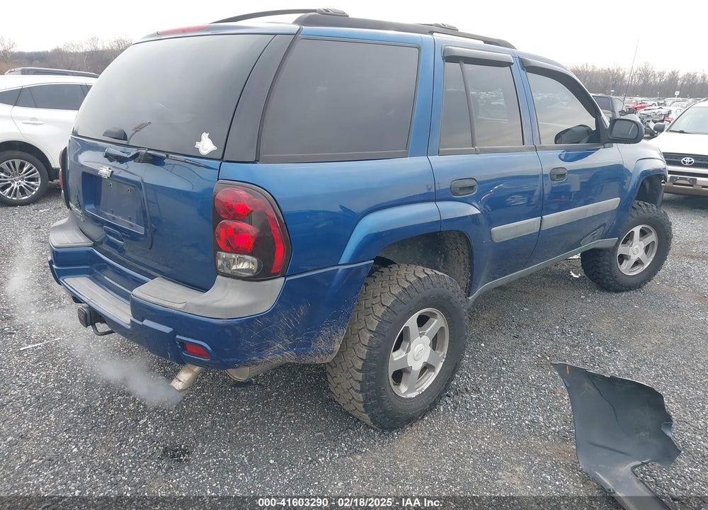 2005 CHEVROLET TRAILBLAZER VIN: 1GNDT13S752147298