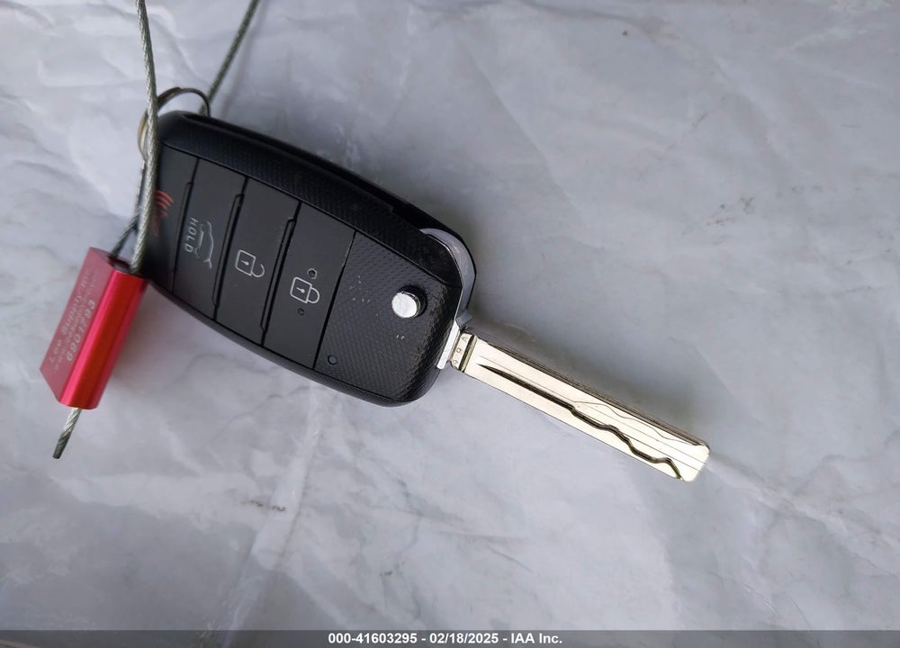 2018 KIA SOUL VIN: KNDJN2A21J7533257