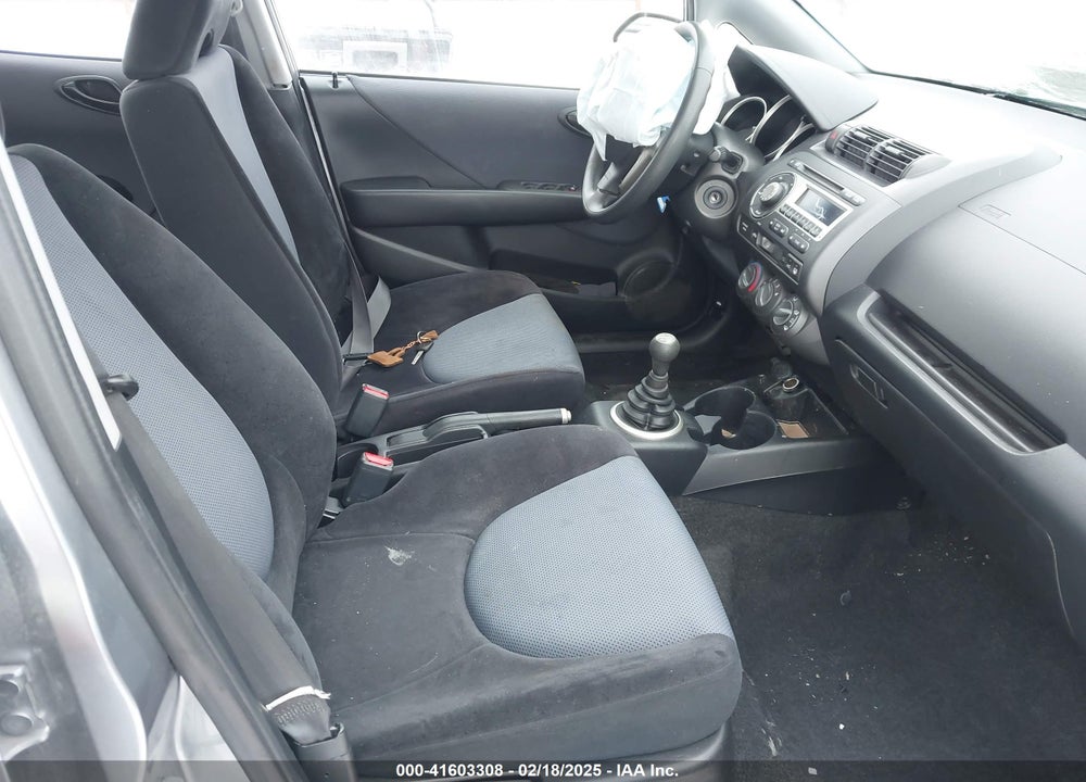 2008 HONDA FIT VIN: JHMGD374X8S073940