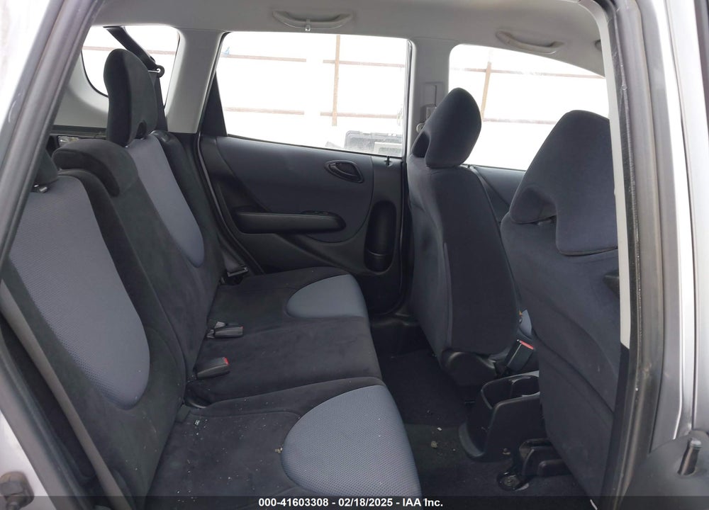2008 HONDA FIT VIN: JHMGD374X8S073940