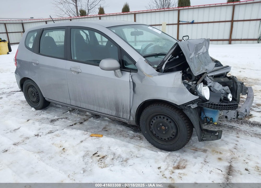 2008 HONDA FIT VIN: JHMGD374X8S073940