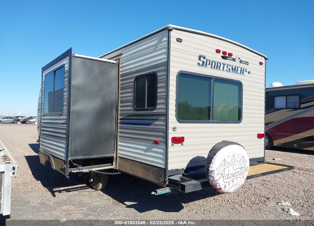 2019 KZ-RV SPORTSMEN 241RLLE VIN: 4EZTU247K5109889