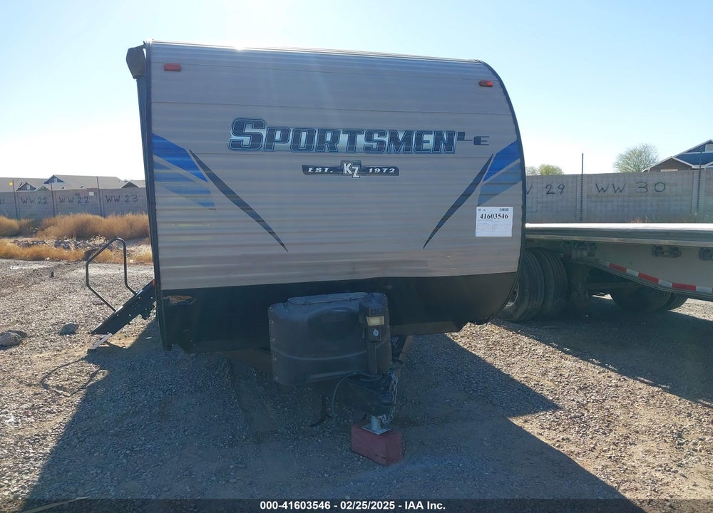 2019 KZ-RV SPORTSMEN 241RLLE VIN: 4EZTU247K5109889