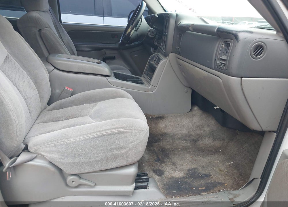 2003 CHEVROLET TAHOE LT VIN: 1GNEC13ZX3R289151