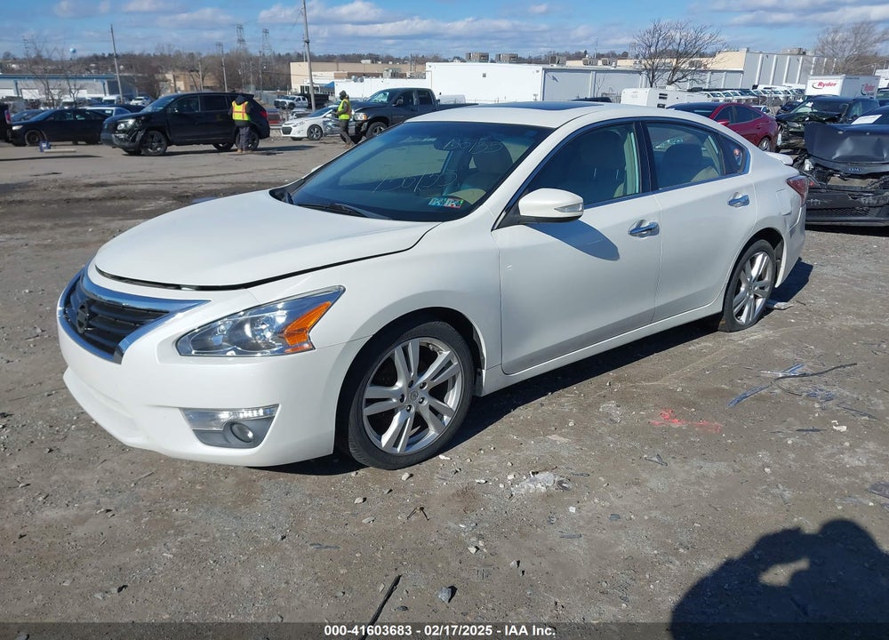 2013 NISSAN ALTIMA VIN: 1N4BL3AP8DC915704