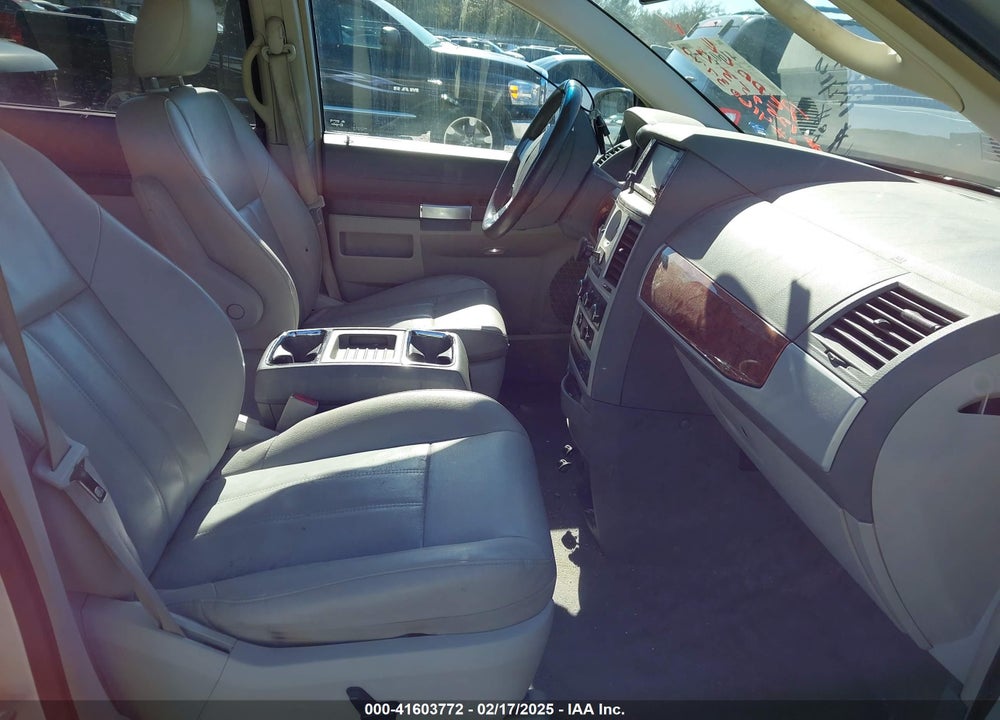 2008 CHRYSLER TOWN & COUNTRY TOURING VIN: 2A8HR54P18R722584