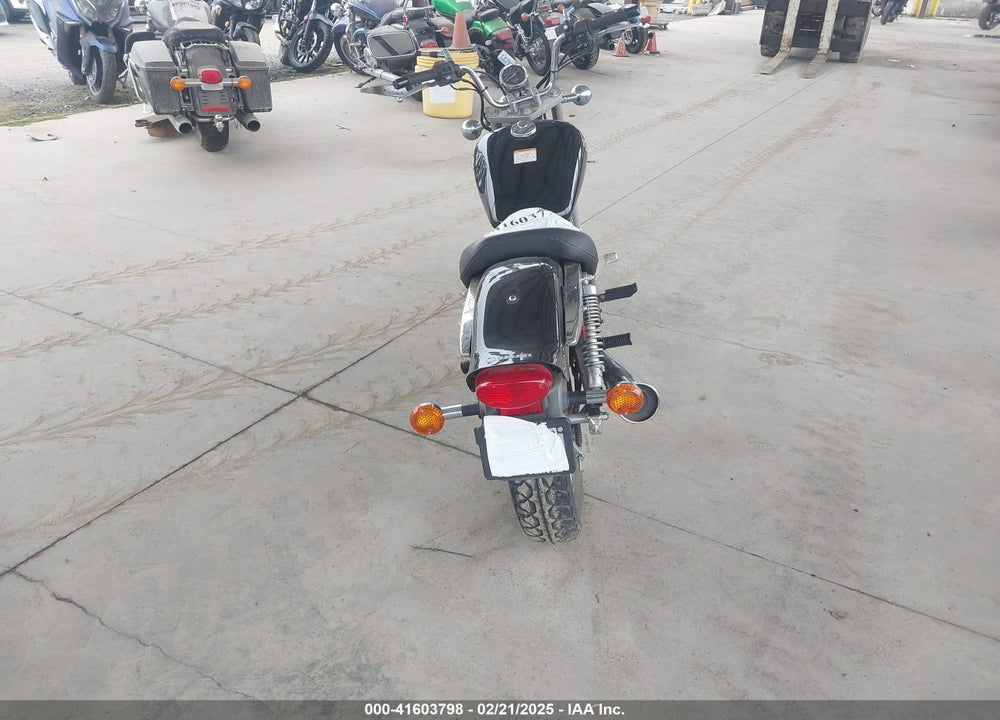 2010 SUZUKI GZ250 VIN: VTTNJ48A7A2100025
