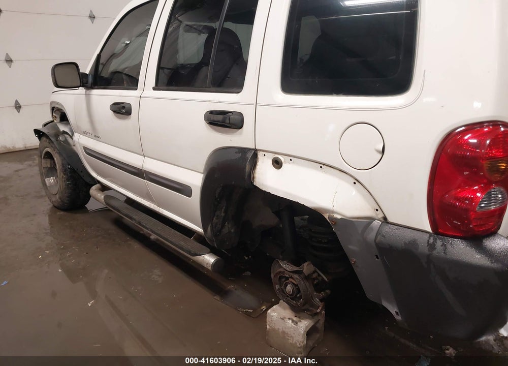 2003 JEEP LIBERTY SPORT VIN: 1J4GL48K63W702127