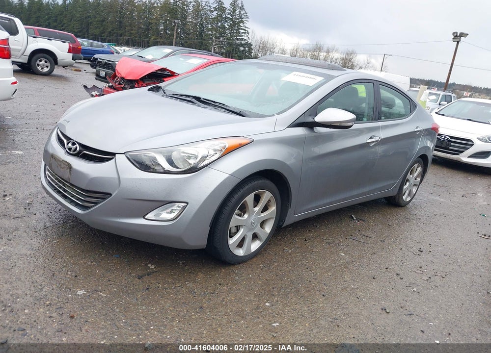 2013 HYUNDAI ELANTRA VIN: KMHDH4AE5DU921068