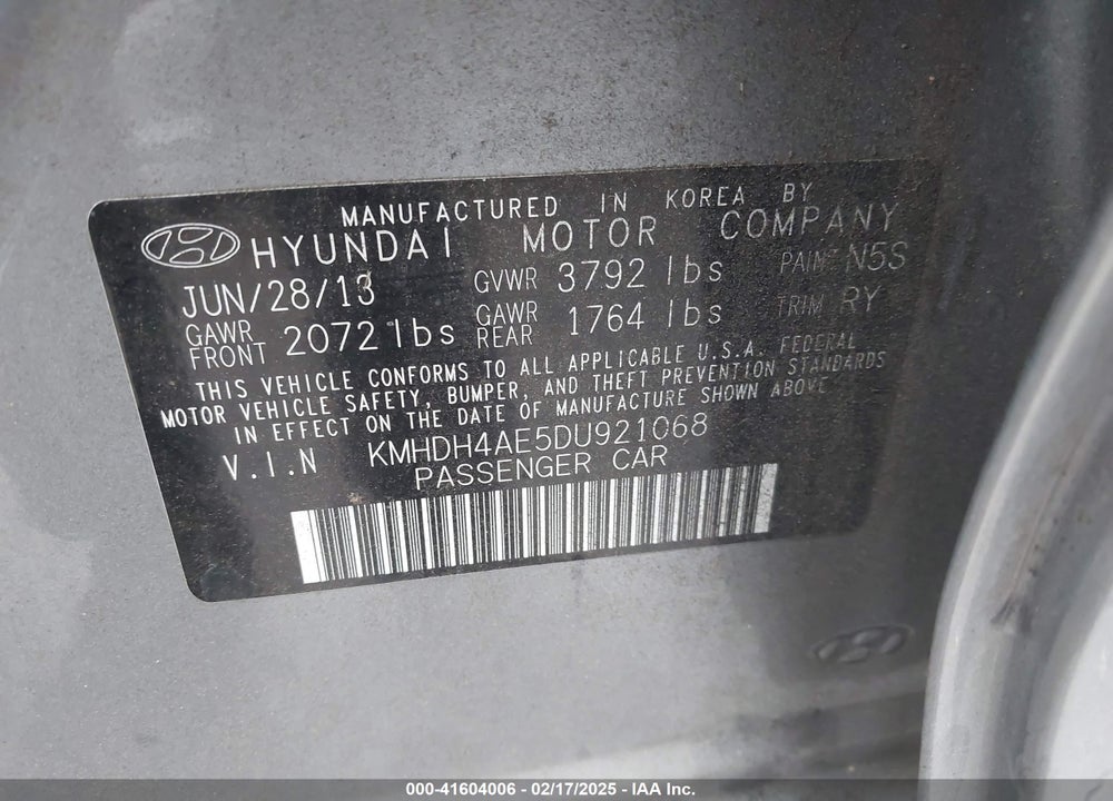 2013 HYUNDAI ELANTRA VIN: KMHDH4AE5DU921068