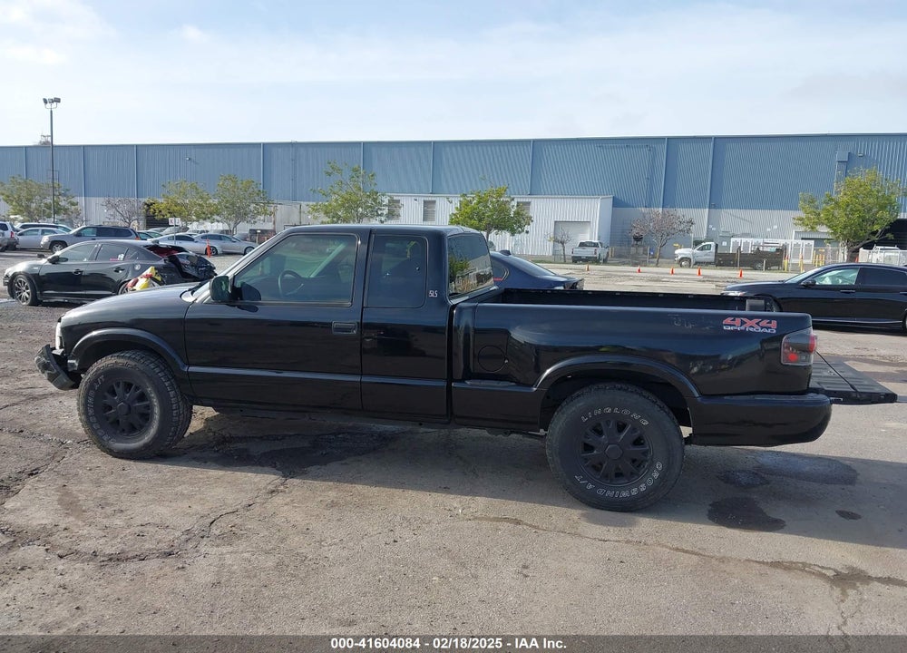 2001 GMC SONOMA SLS VIN: 1GTDT19W018197275