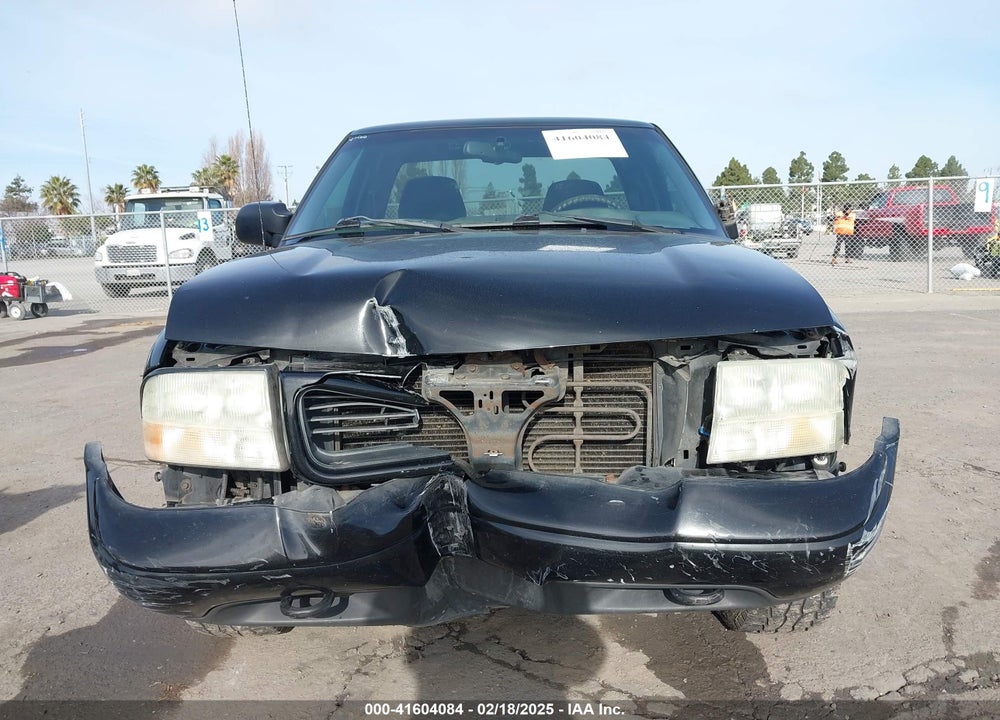2001 GMC SONOMA SLS VIN: 1GTDT19W018197275