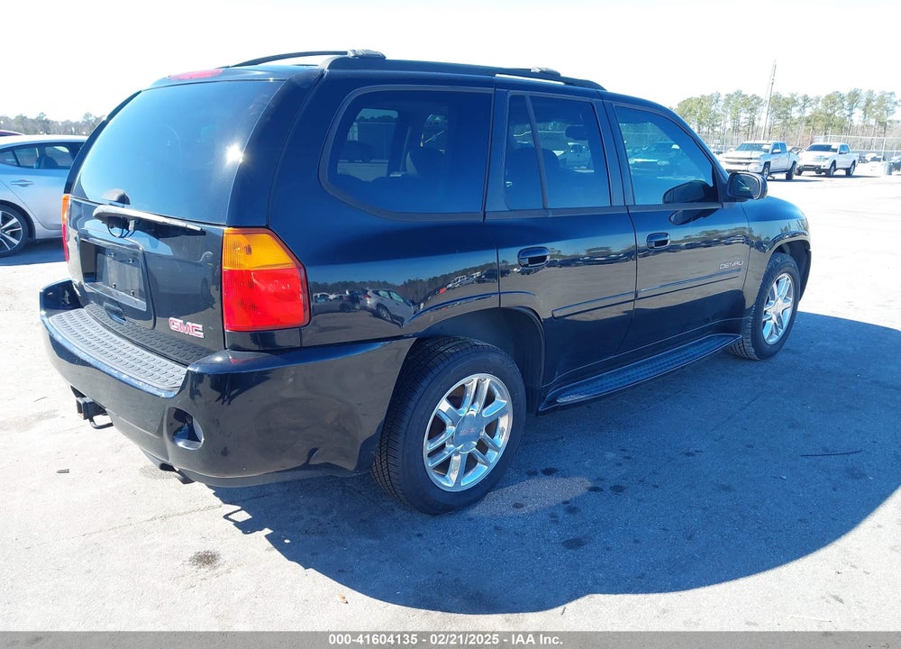 2008 GMC ENVOY DENALI VIN: 1GKET63M082175769