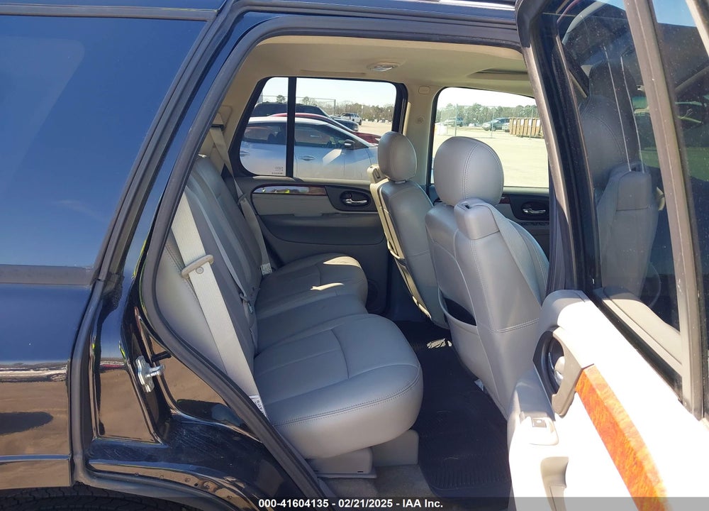 2008 GMC ENVOY DENALI VIN: 1GKET63M082175769