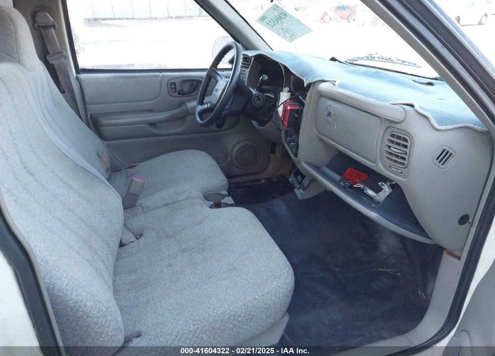 1999 GMC SONOMA VIN: 1GTCS1448XK513781