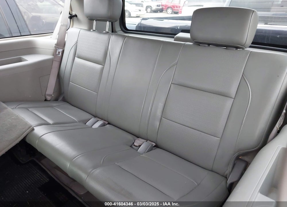 2004 NISSAN PATHFINDER ARMADA VIN: 5N1AA08A44N725233