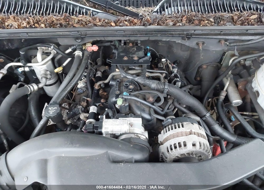2004 CHEVROLET SUBURBAN 1500 VIN: 1GNFK16T04J312354