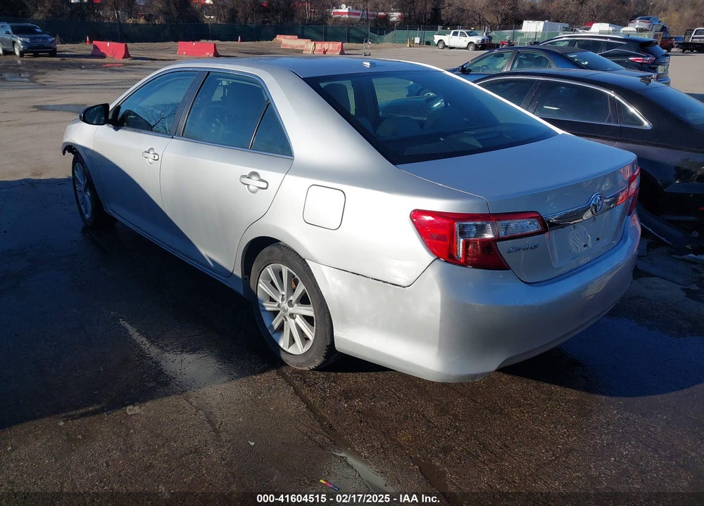 2014 TOYOTA CAMRY XLE VIN: 4T4BF1FK8ER350225