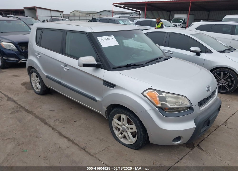 2011 KIA SOUL VIN: KNDJT2A22B7335438