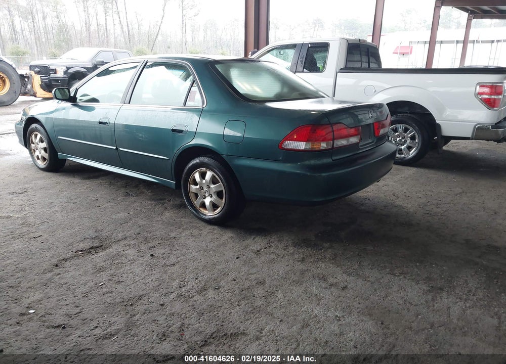 2002 HONDA ACCORD 2.3 EX/2.3 SE VIN: JHMCG66832C005055